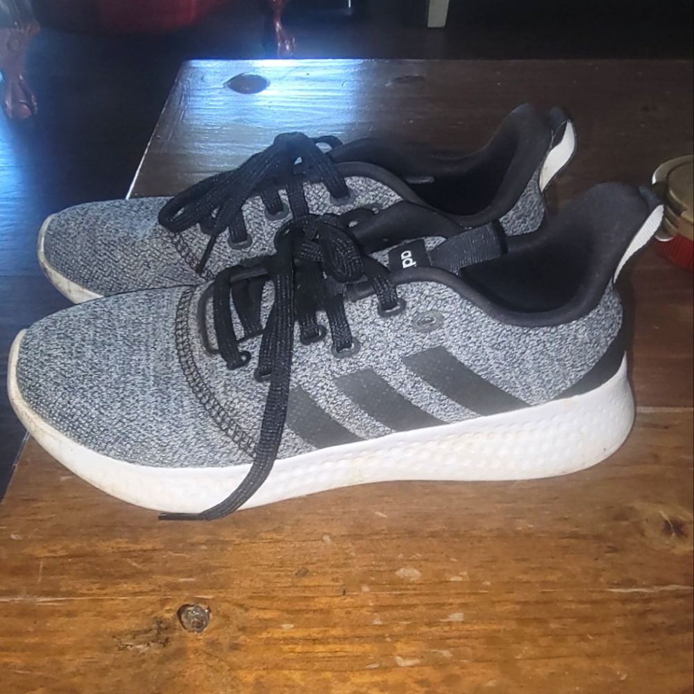 Adidas Sneakers